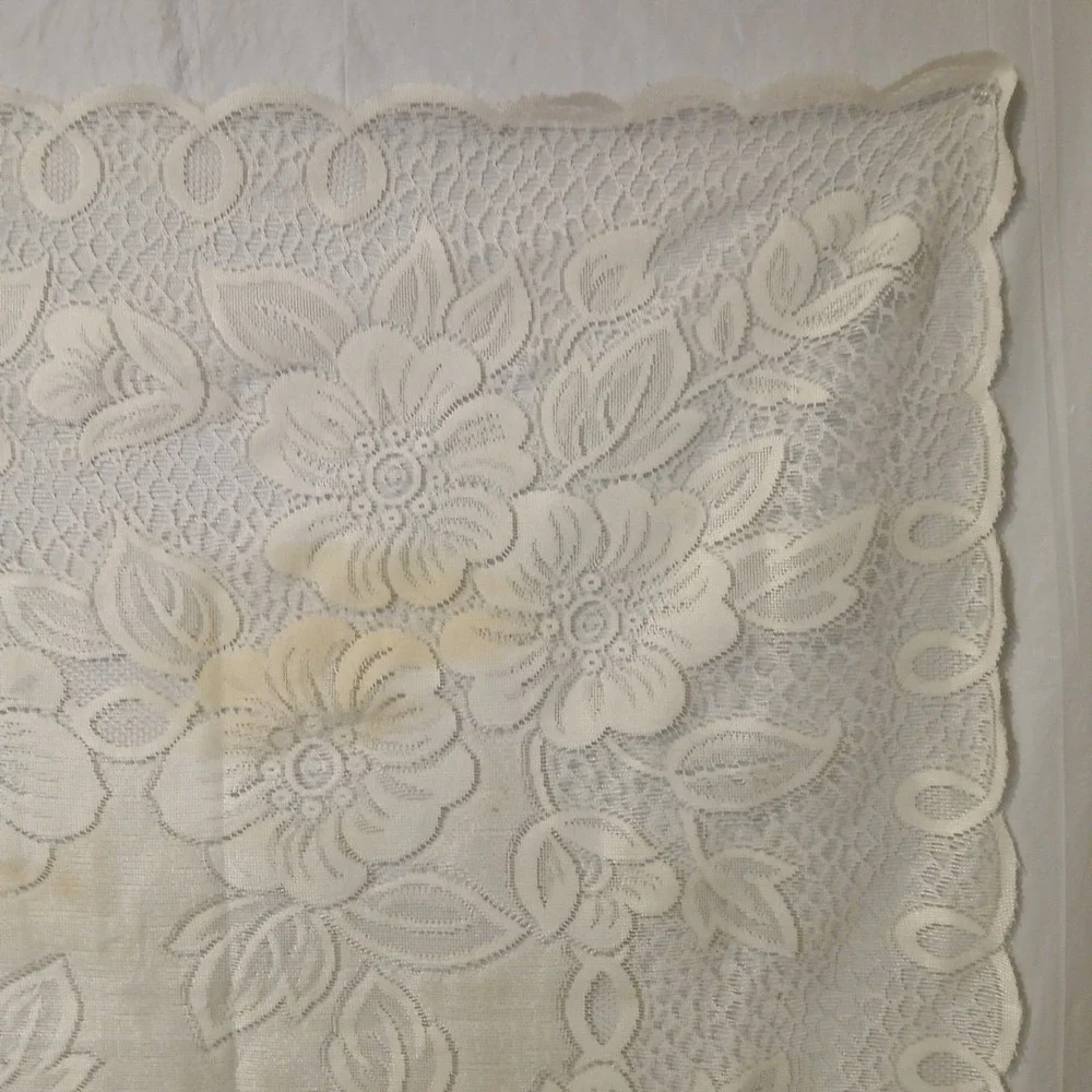 Vintage Polyester Doily, Small Tablecloth For Accent Table 35 Inch‎ By 35 In